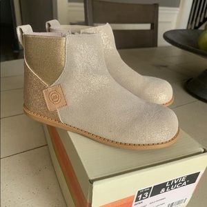 NWT Livie & Luca ankle boot